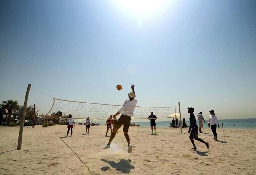 Общежитие Bab Al Nojoum Hudayriyat Camp