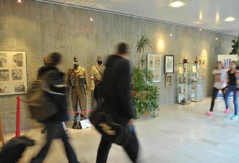 הוסטל Dobre Miejsce Dom Rekolekcyjny