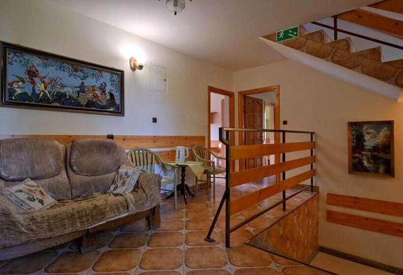 호스텔 Dom Wczasowy Stanislawa