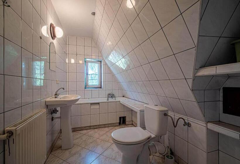 הוסטל Dom Wczasowy Stanislawa