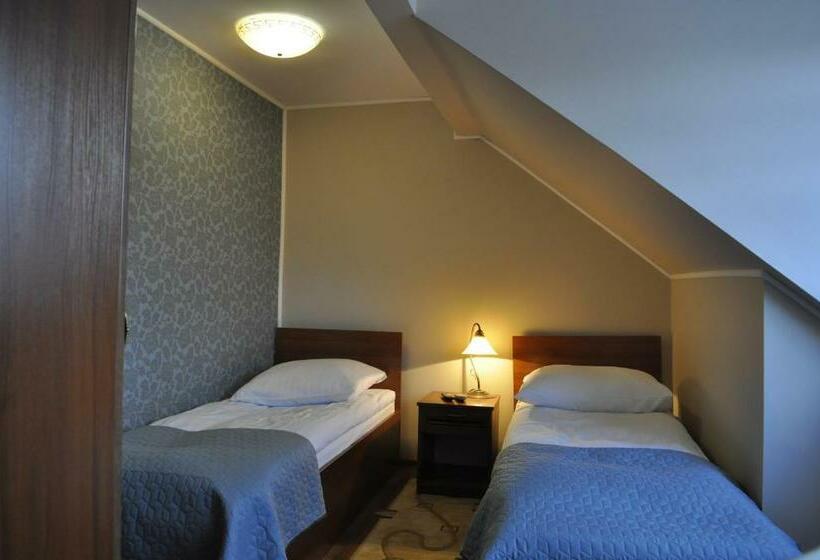 ユースホステル Dworek Biała Dama