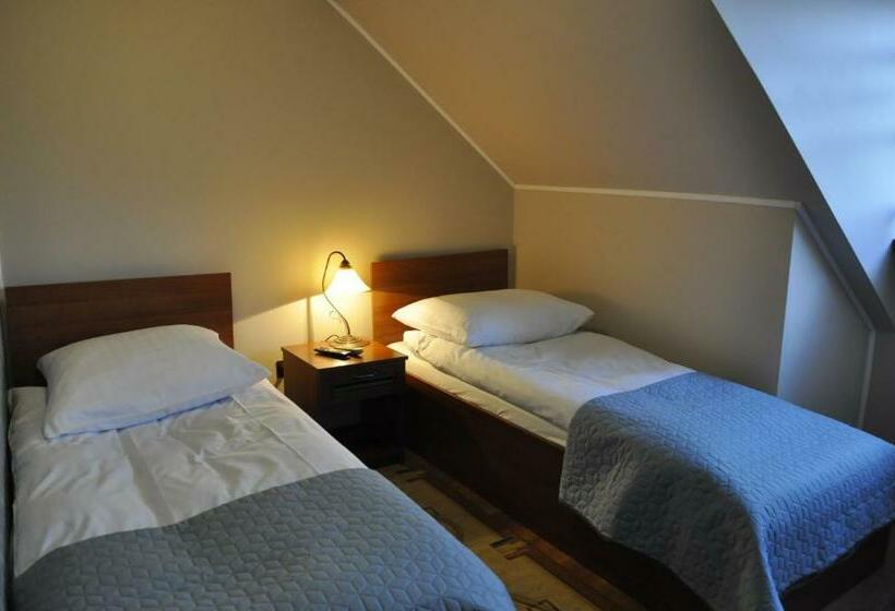 ユースホステル Dworek Biała Dama