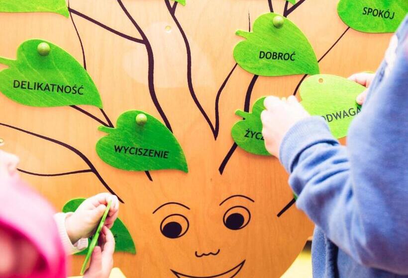 هاستل Elemels Planet