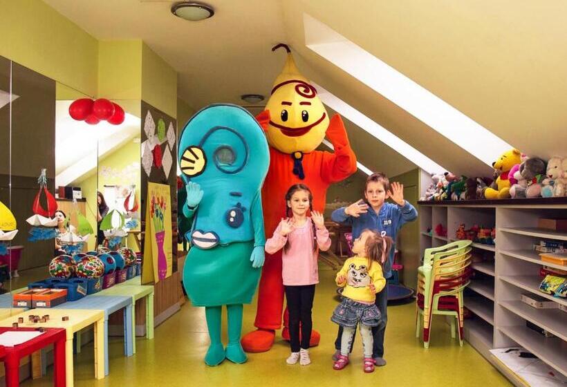 هاستل Elemels Planet