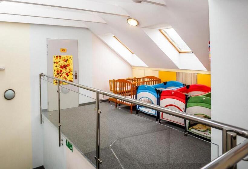 هاستل Elemels Planet