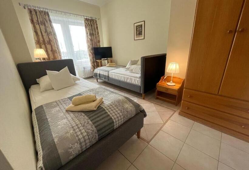 هاستل Gościniec Jantar