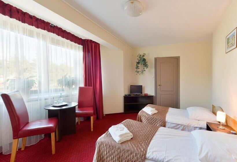 ユースホステル Harmonia