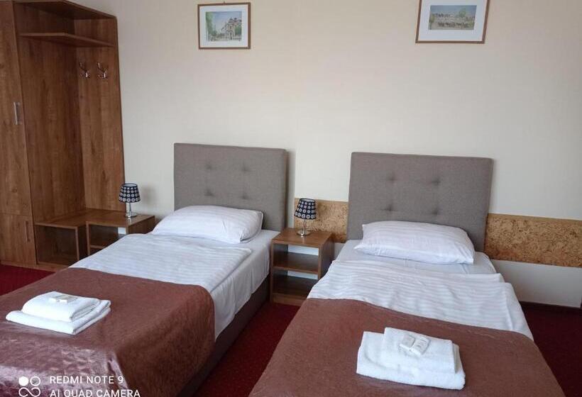 ユースホステル Harmonia