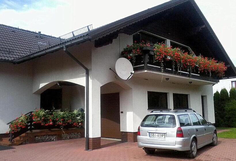 هاستل Na Brzegu