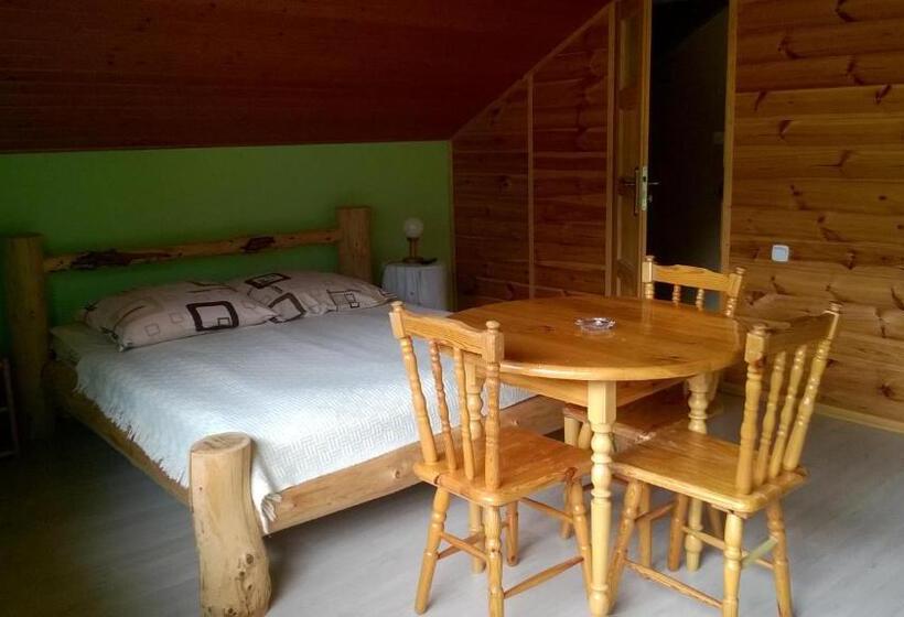 هاستل Na Brzegu