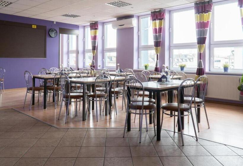 هاستل Noclegi Elan