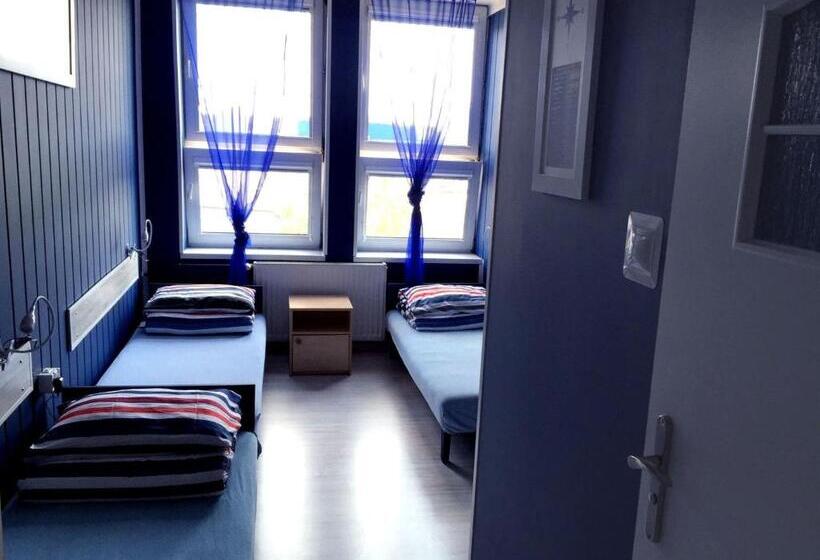 هاستل Noclegi Elan