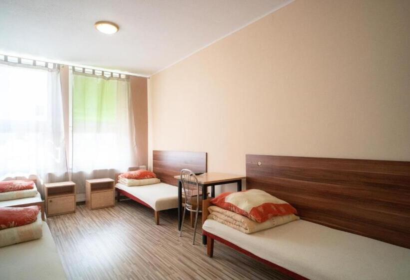 هاستل Noclegi Elan