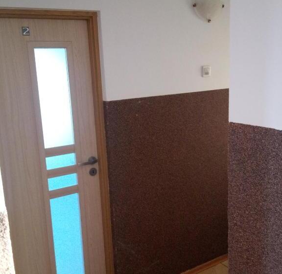 هاستل Noclegi Przy Szpitalu