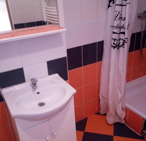 هاستل Noclegi Przy Szpitalu