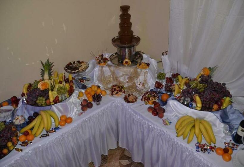 ユースホステル Restauracja Pod Kogutem