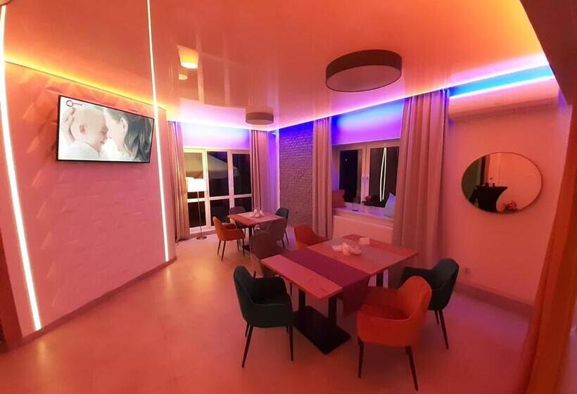 هاستل Route One   Restauracja & Pokoje Hotelowe