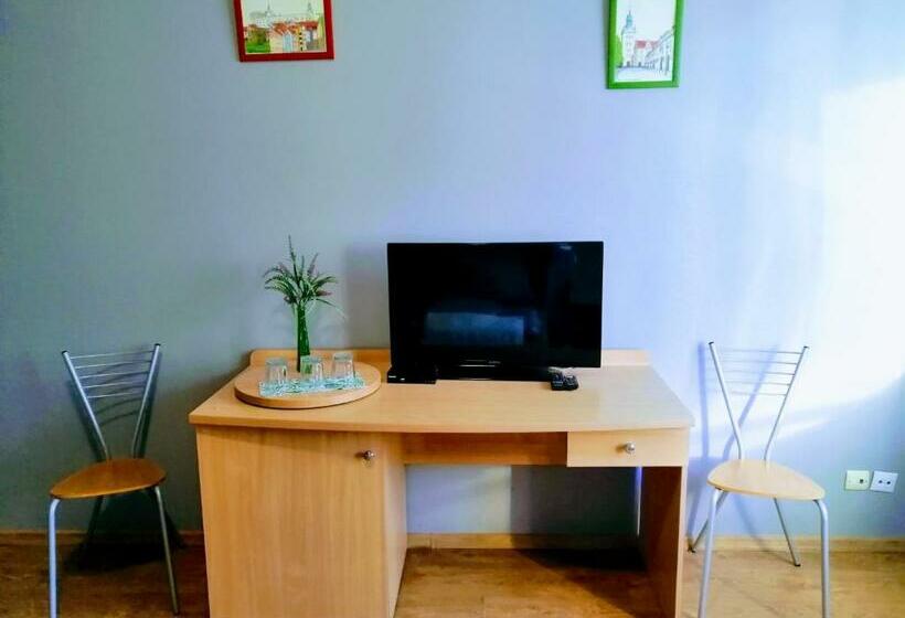 ユースホステル Szczecińskie Centrum Tenisowe