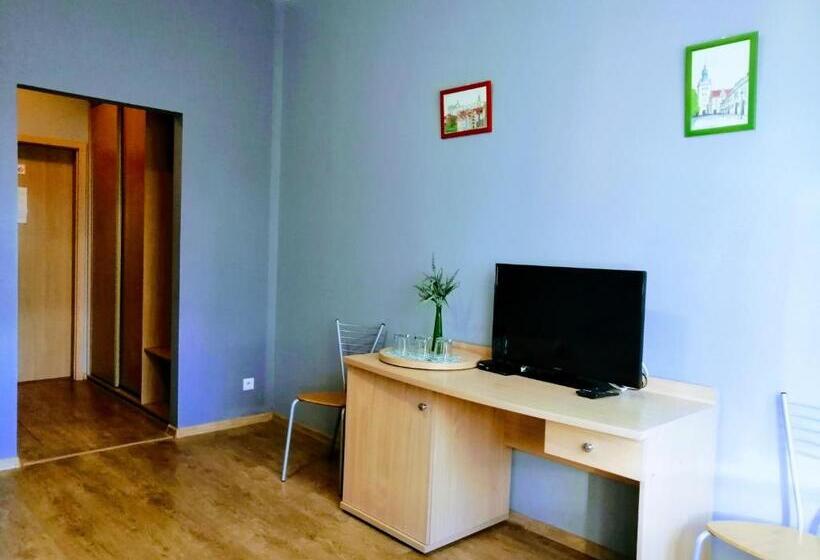 ユースホステル Szczecińskie Centrum Tenisowe