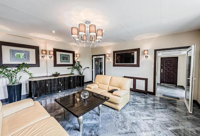 Общежитие Villa Sulejówek