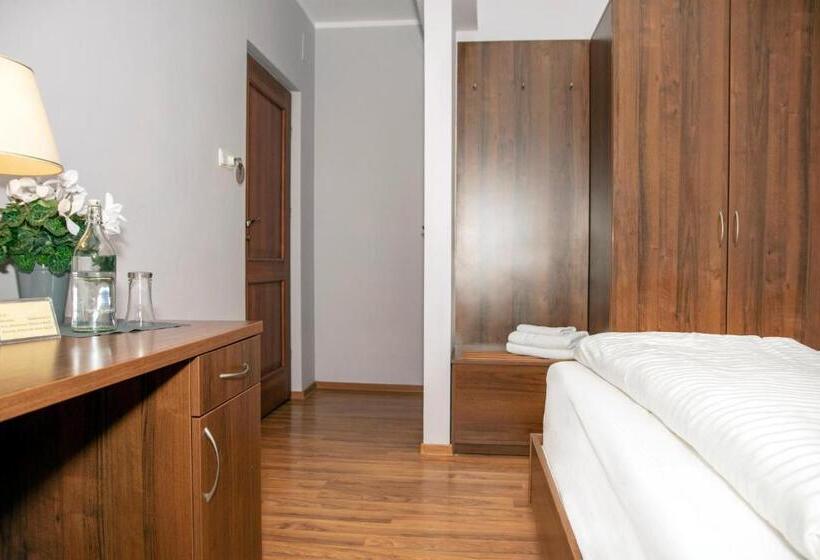 הוסטל Weranda Rooms