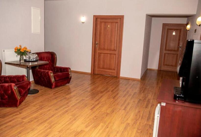 הוסטל Weranda Rooms