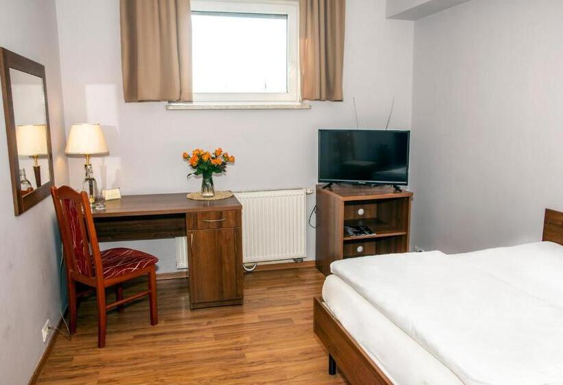 ユースホステル Weranda Rooms