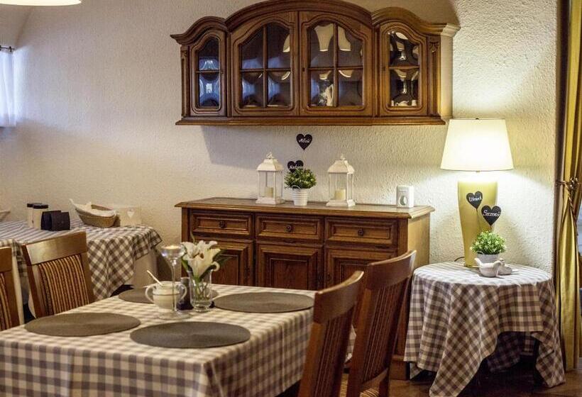 ユースホステル Zajazd Boryna