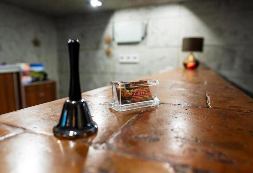 ベッドアンドブレックファースト Apartamentowiec Kuźniar