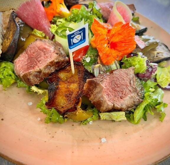 צימר Apartamenty Mesa Grill Restaurant Cafe