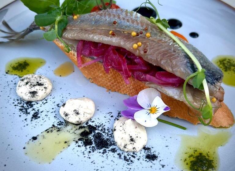 צימר Apartamenty Mesa Grill Restaurant Cafe