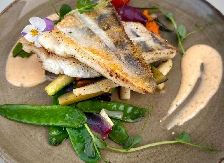 צימר Apartamenty Mesa Grill Restaurant Cafe