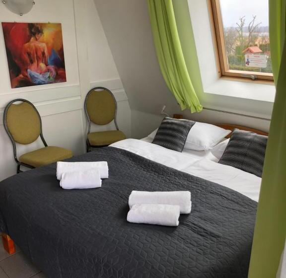 Bed and Breakfast Avila Park & Spa