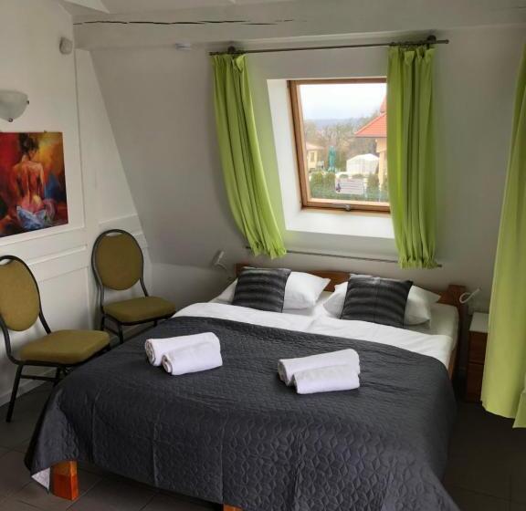 Bed and Breakfast Avila Park & Spa