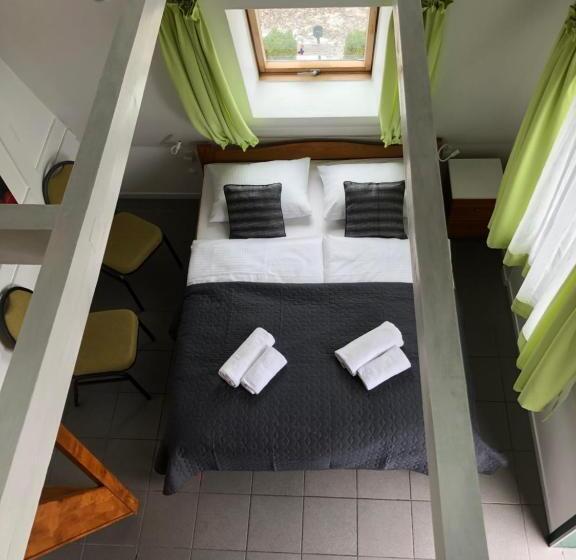 Bed and Breakfast Avila Park & Spa