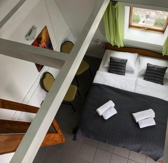 Bed and Breakfast Avila Park & Spa