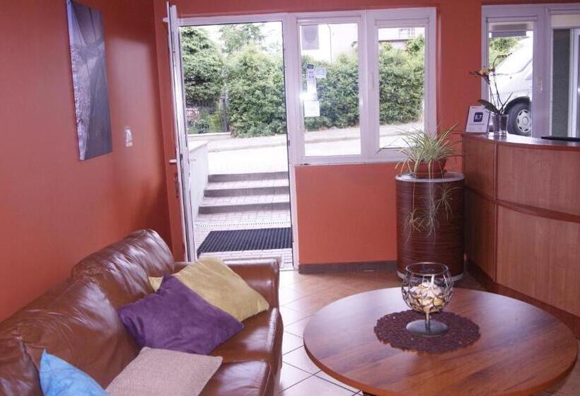 تختخواب و صبحانه Bakster