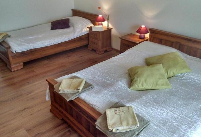 تختخواب و صبحانه Bakster