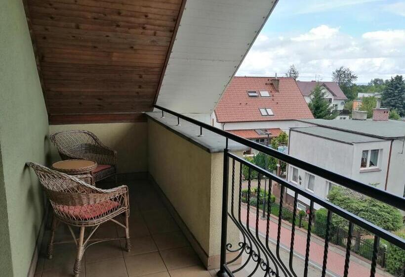 تختخواب و صبحانه Bakster