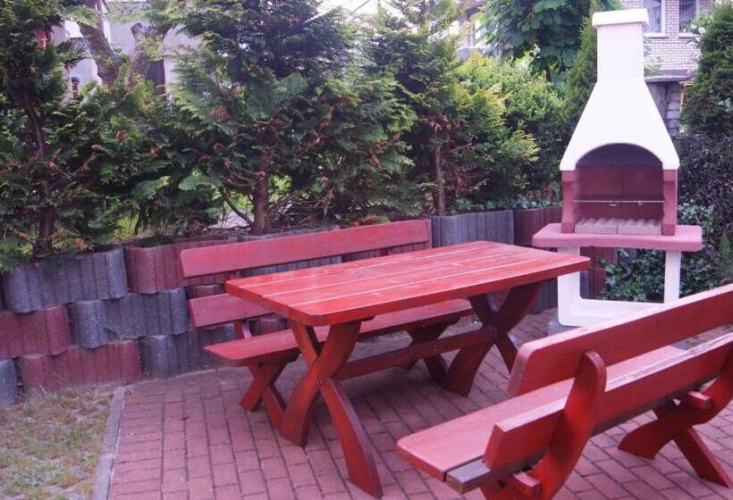 تختخواب و صبحانه Bakster