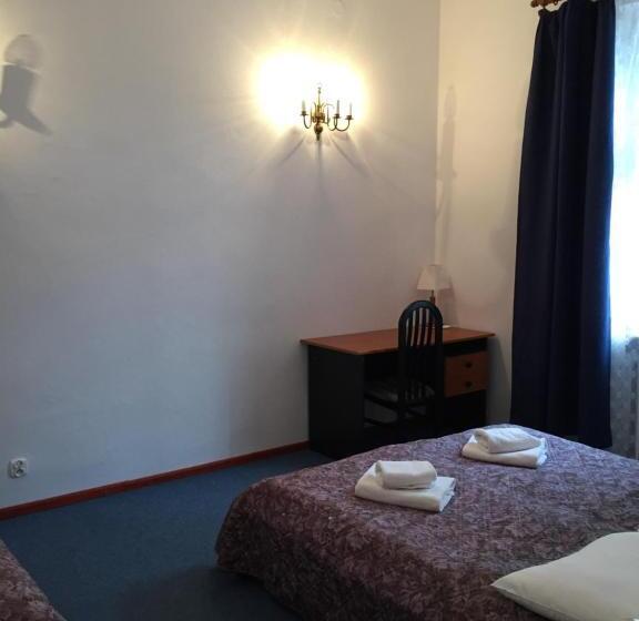 تختخواب و صبحانه Czerwony Dwór