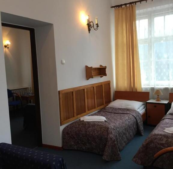 تختخواب و صبحانه Czerwony Dwór