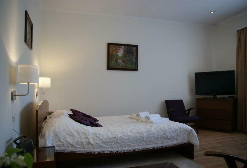 Bed and Breakfast Dom Gościnny 8 Km Od Suntago, Deepspot