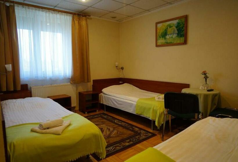 Bed and Breakfast Dom Gościnny 8 Km Od Suntago, Deepspot