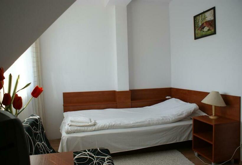 Bed and Breakfast Dom Gościnny 8 Km Od Suntago, Deepspot