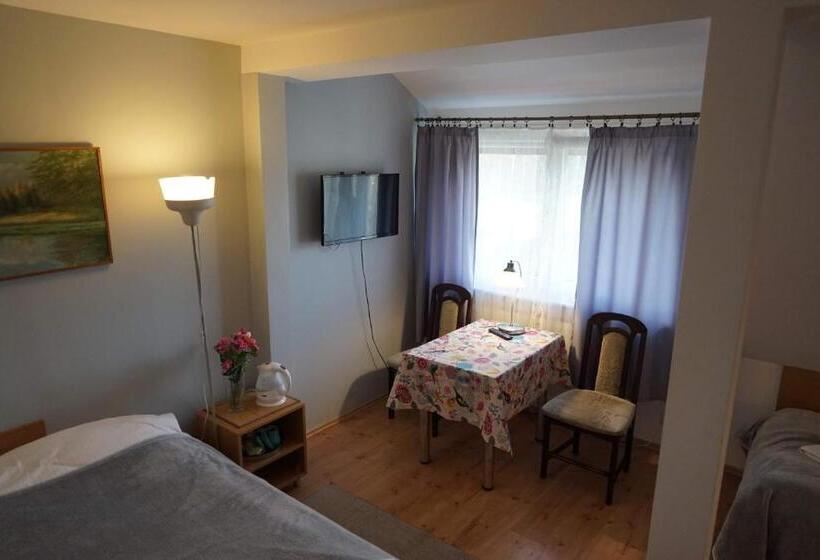 Bed and Breakfast Dom Gościnny 8 Km Od Suntago, Deepspot