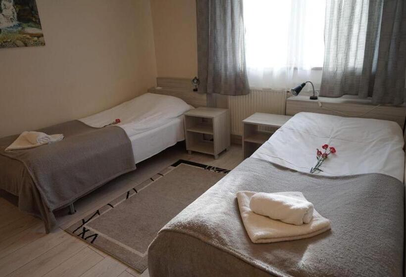 Bed and Breakfast Dom Gościnny 8 Km Od Suntago, Deepspot