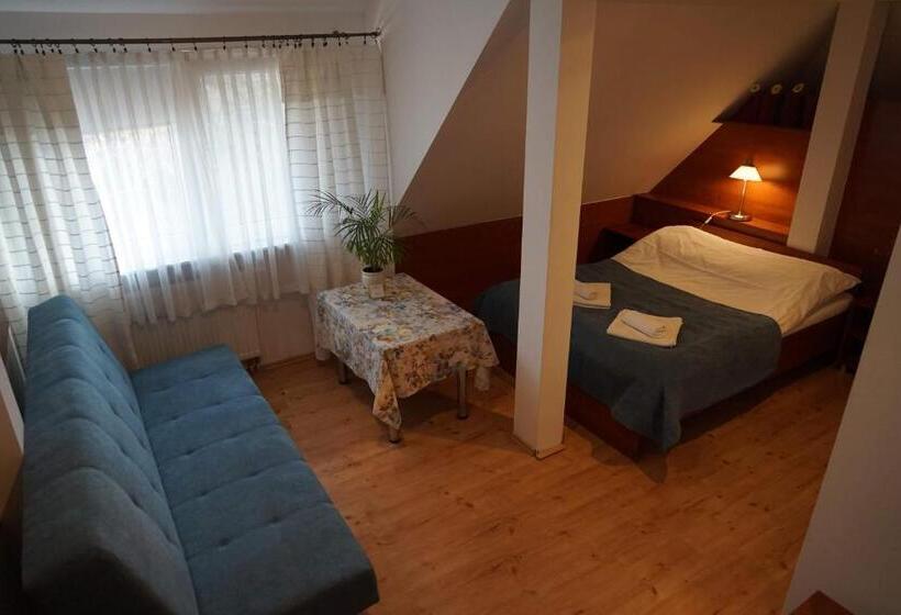 Bed and Breakfast Dom Gościnny 8 Km Od Suntago, Deepspot
