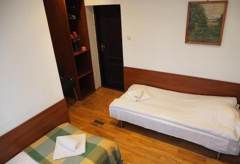 Bed and Breakfast Dom Gościnny 8 Km Od Suntago, Deepspot