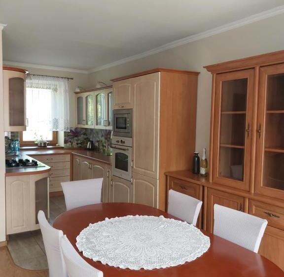 تختخواب و صبحانه Jaśminowe Ogrody